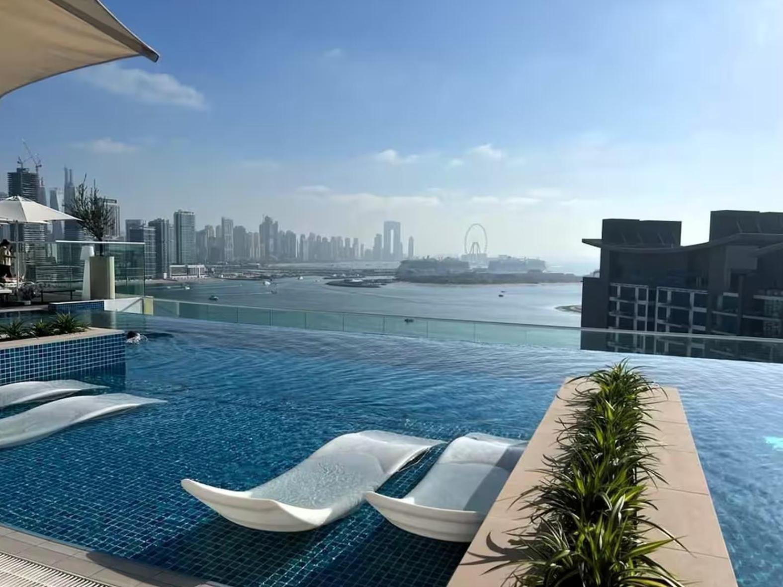 Luxury 1br In Seven Palm With Access * Dubai